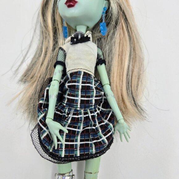 Monster High Frankie Stein Ghouls Alive Doll Mattel Parts Only 2012 Read - Picture 4 of 11